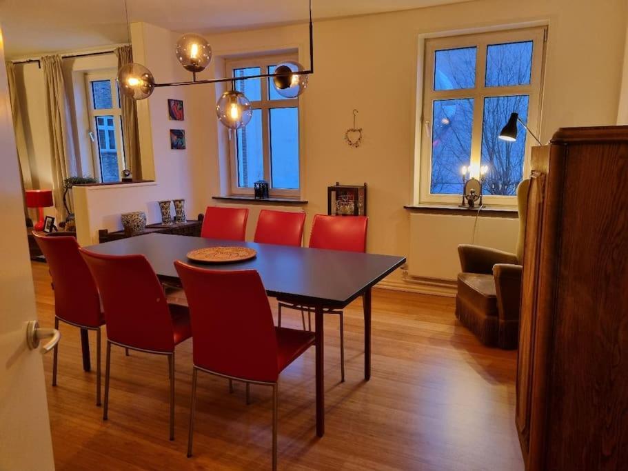 Paen Med Gratis Parkering *